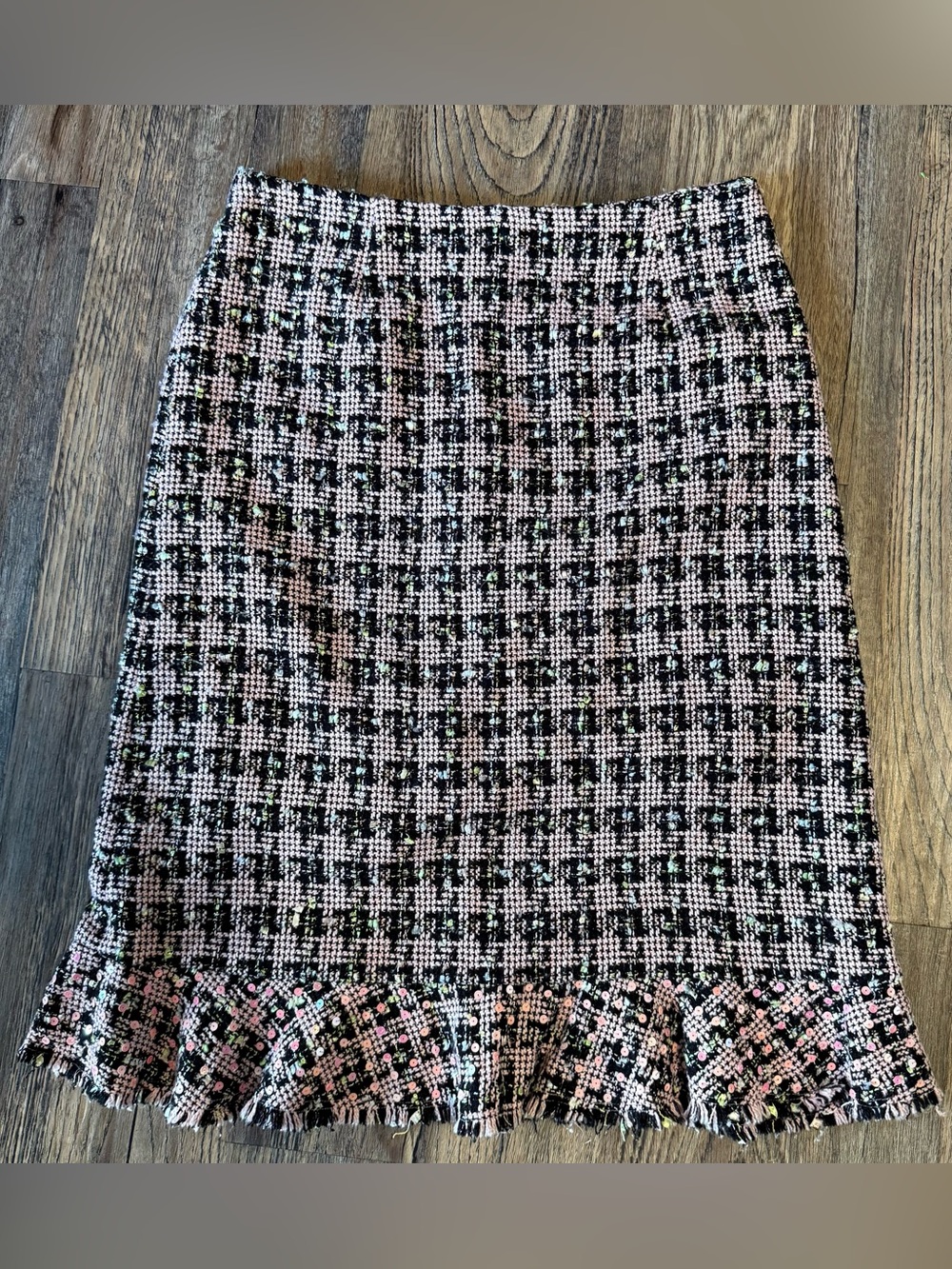 Jade by Melody Tam Tweed Pencil Skirt Pink Boucle Ruffle Hem Career Chic - Picture 2 of 6